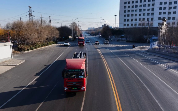 降碳增綠！徐工新能源重卡攜手客戶向綠而行