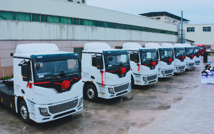 預見“梅”好！百臺徐工底置充電牽引車奔赴廣東梅州