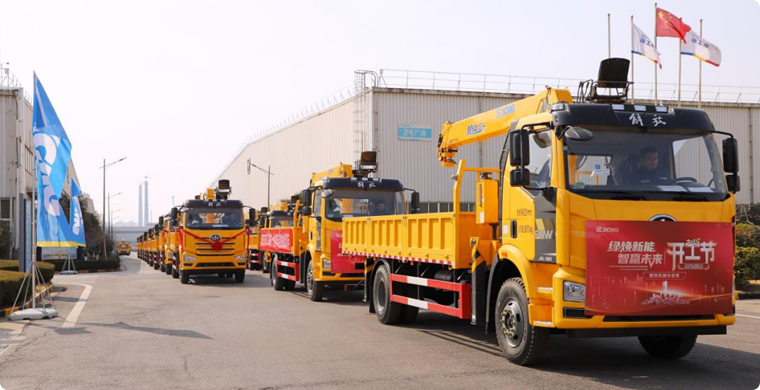 2025年，徐工&解放“整車一體化”隨車起重機批量發車，閃耀開門紅！