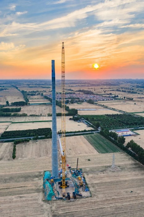 170米“一鍵”搞定？徐工XLC18000M已開(kāi)啟省心模式！