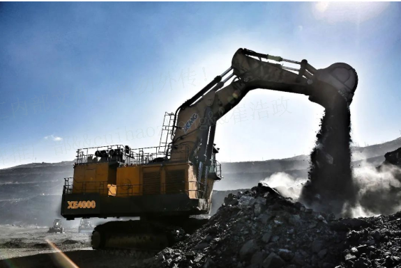 近5萬小時高效出勤！徐工XE4000液壓鏟受礦區高度贊揚！
