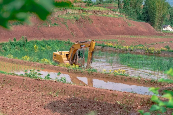 建設“巴渝糧倉”，徐工挖機我在行（h&aacute;ng）！