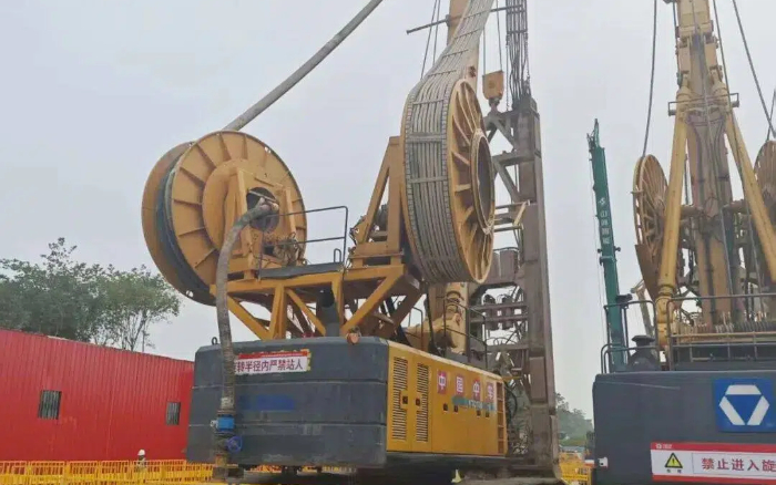 地質無難題！徐工雙輪銑槽機助力區域基建按下 “加速鍵”