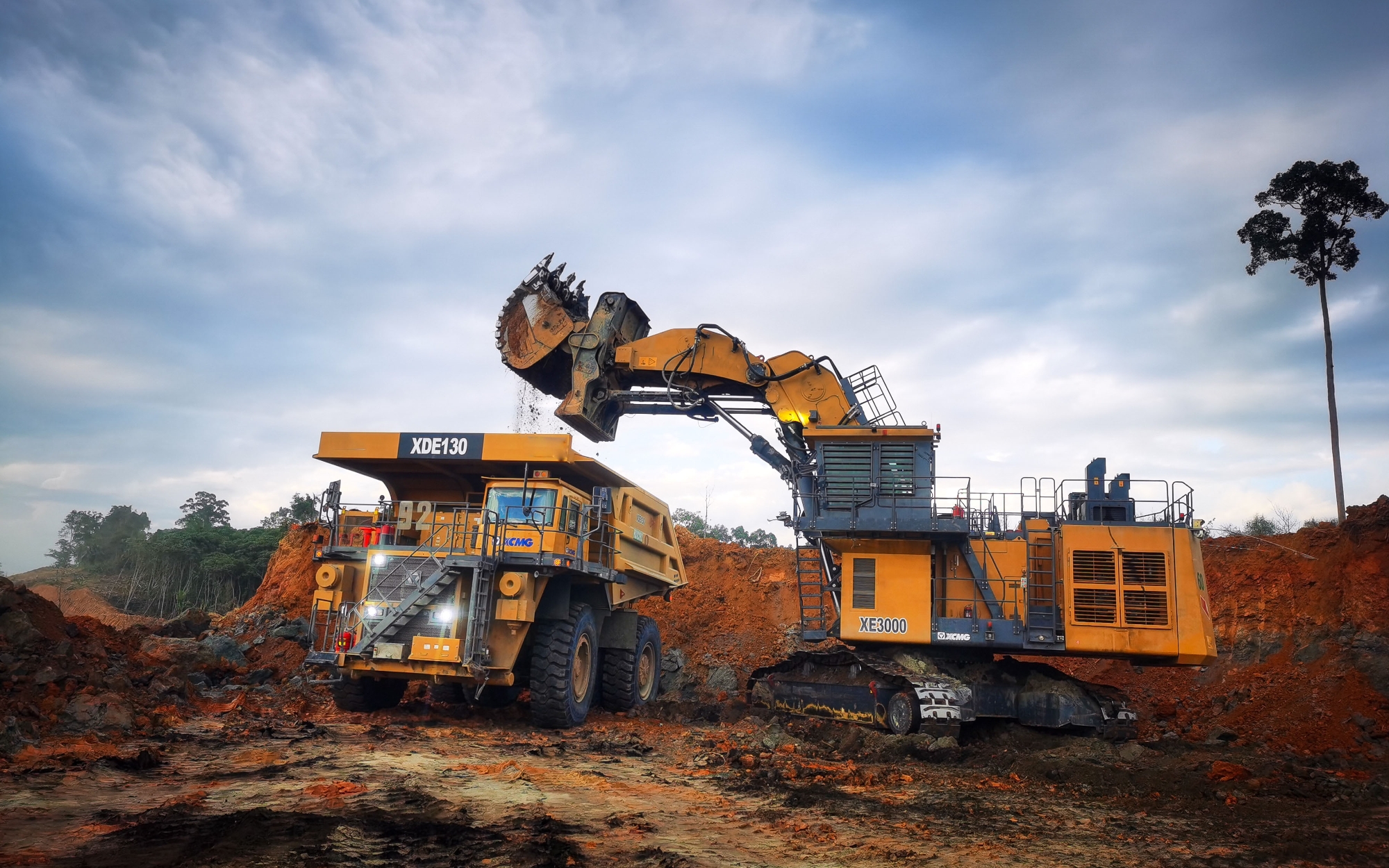 徐工大型成套露天礦山裝備征戰熱帶礦山