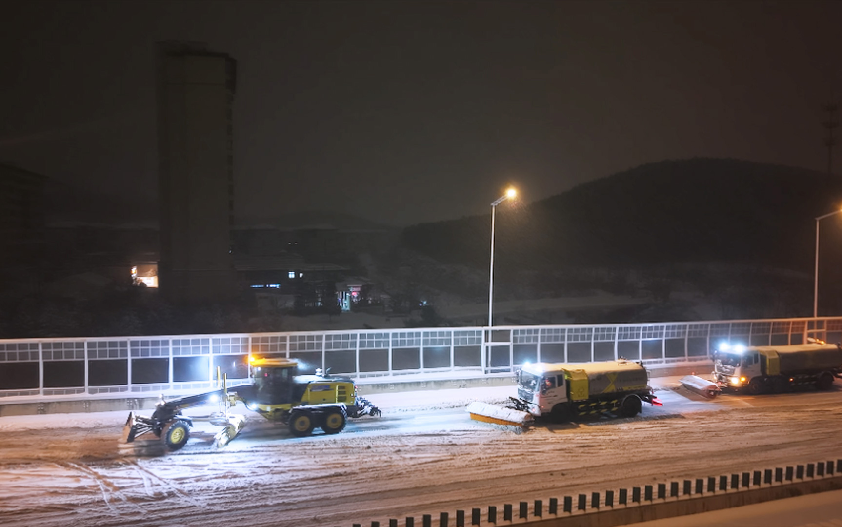 徐工除雪設備浴