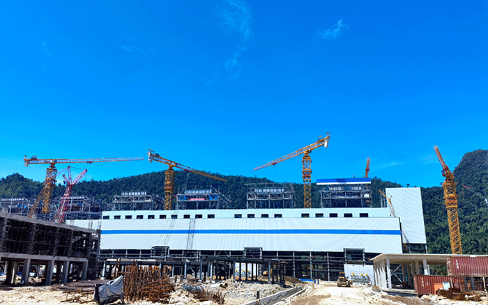 硬核實力！徐工超大塔機批量助建印尼礦業(yè)項目